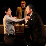 空の青から、海の青へ ―― 世田谷パブリックシアター『みんな鳥になって』／新野守広